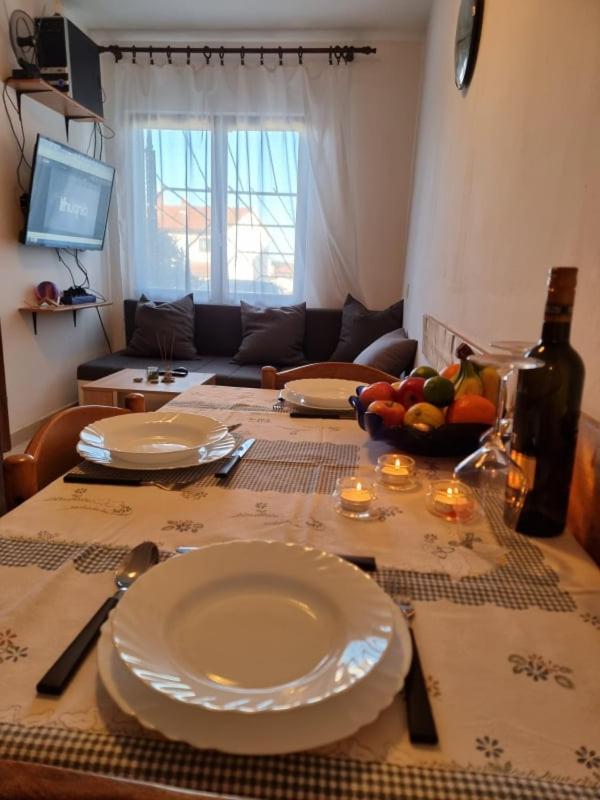 Apartmani Petra Póla Kültér fotó